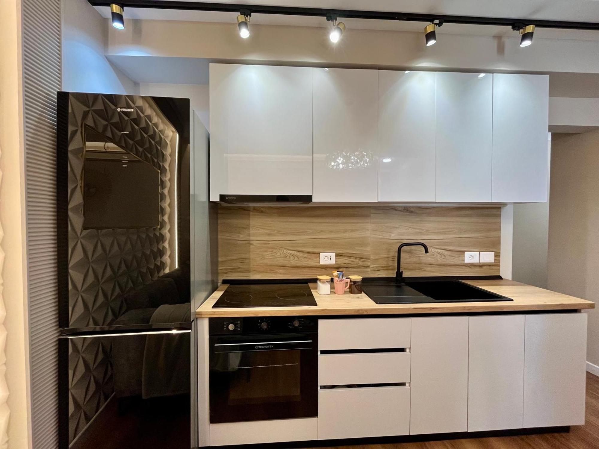 City Center Cozy Apartment Tiranë Ngoại thất bức ảnh